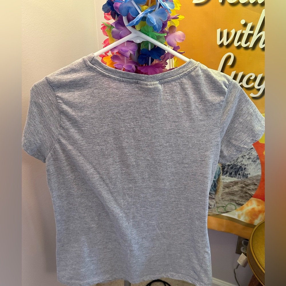 Cute T! - Picture 2 of 2